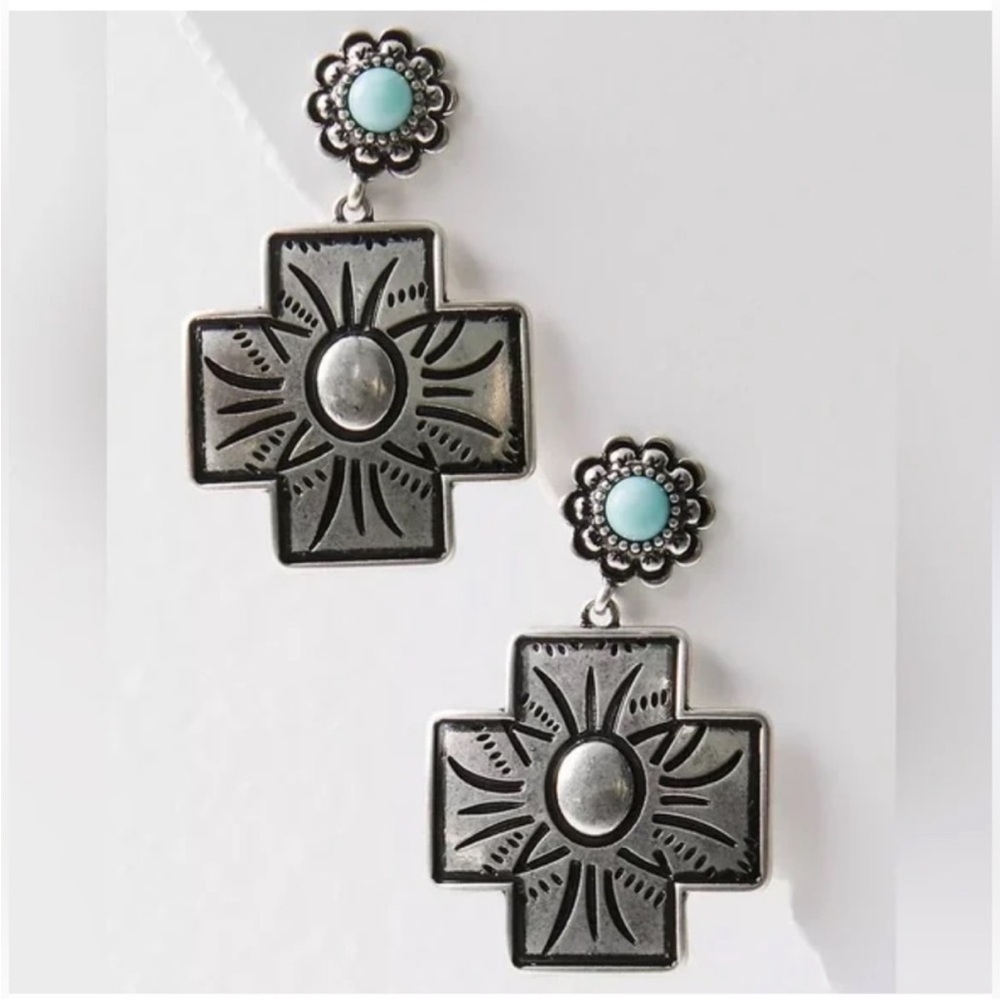 Free People Elitsa Dangle Earrings NWOT Silver Toned